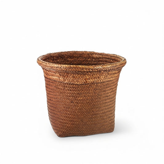 Product on white background (Small) round woven seagrass basket, open-top with braided rim, shown front-on.