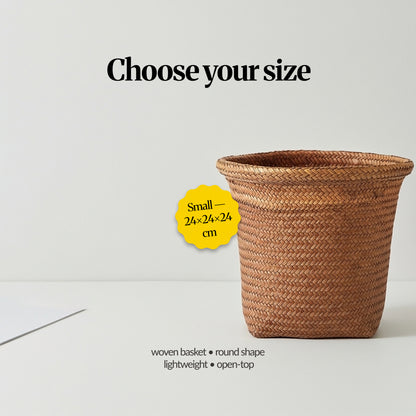 Choose your size – Small round woven basket shown with “Small 24×24×24 cm” label; lightweight, open-top storage.