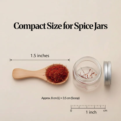 Size guide image showing a mini wooden scoop beside a small spice jar, with dimensions for compact spice-jar use.