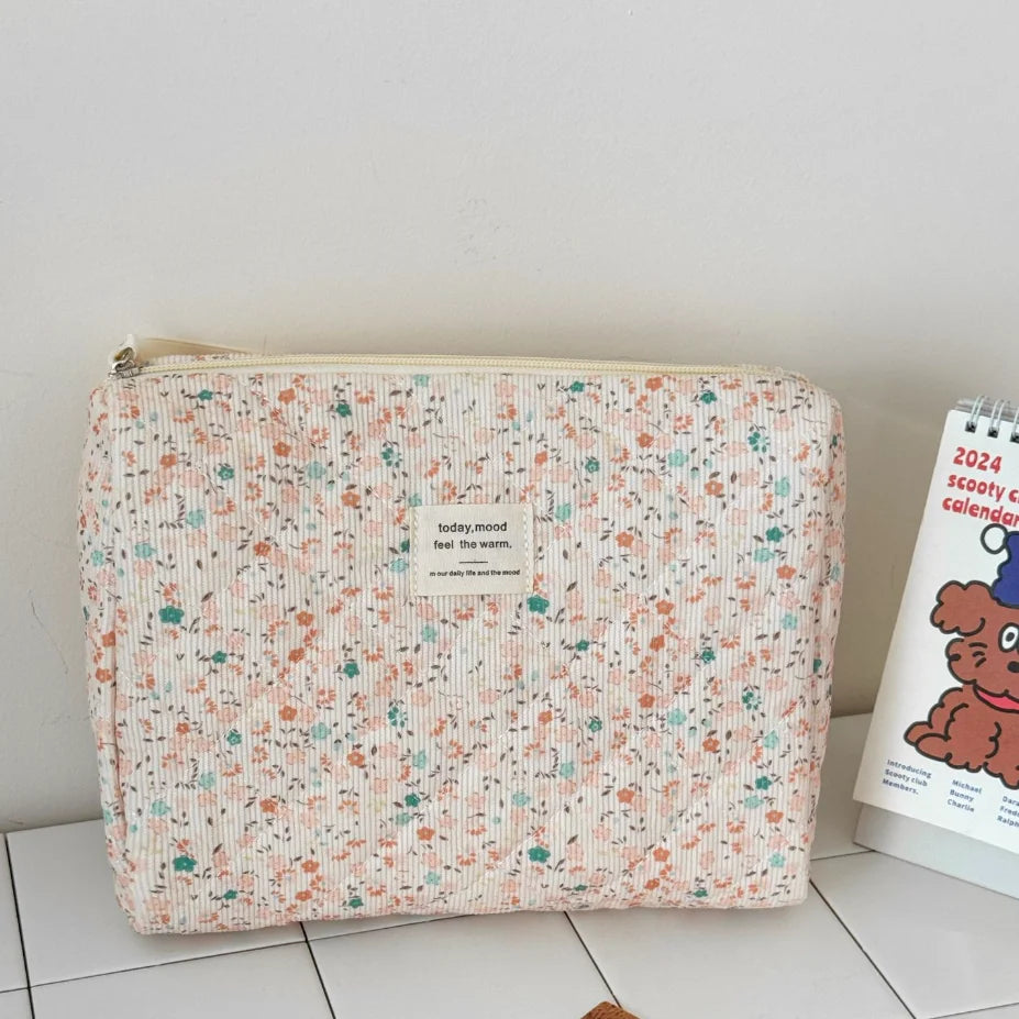 Quilted Cotton Ladies Travel Storage Bag Retro Cherry Women's Cosmetic Bags Cute Design Girls Pencil Case Makeup Bag Handbags